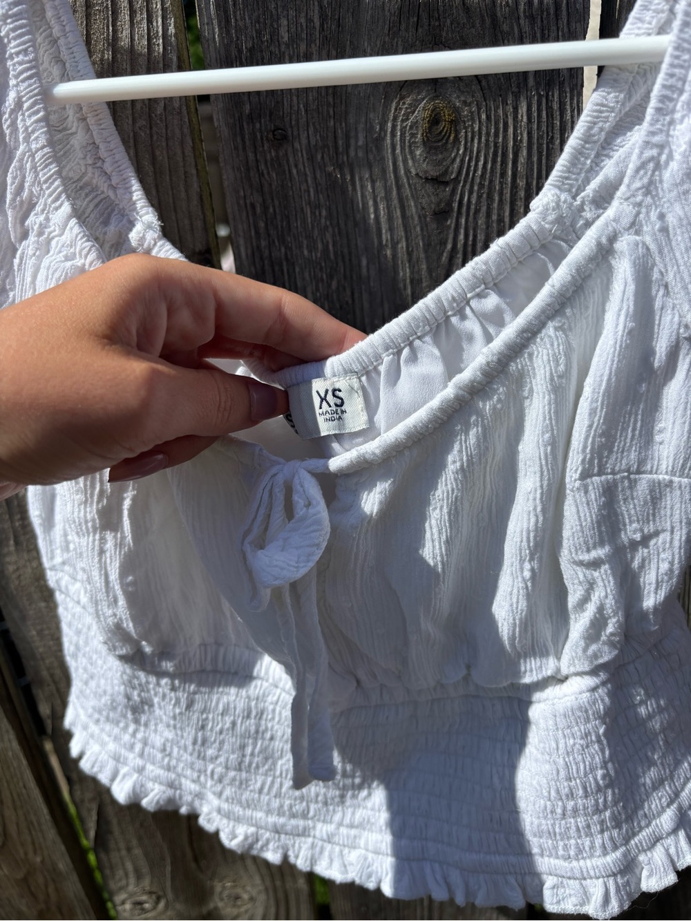 Hollister White Peasant Crop Top with Tie Front - Picture 4 of 5